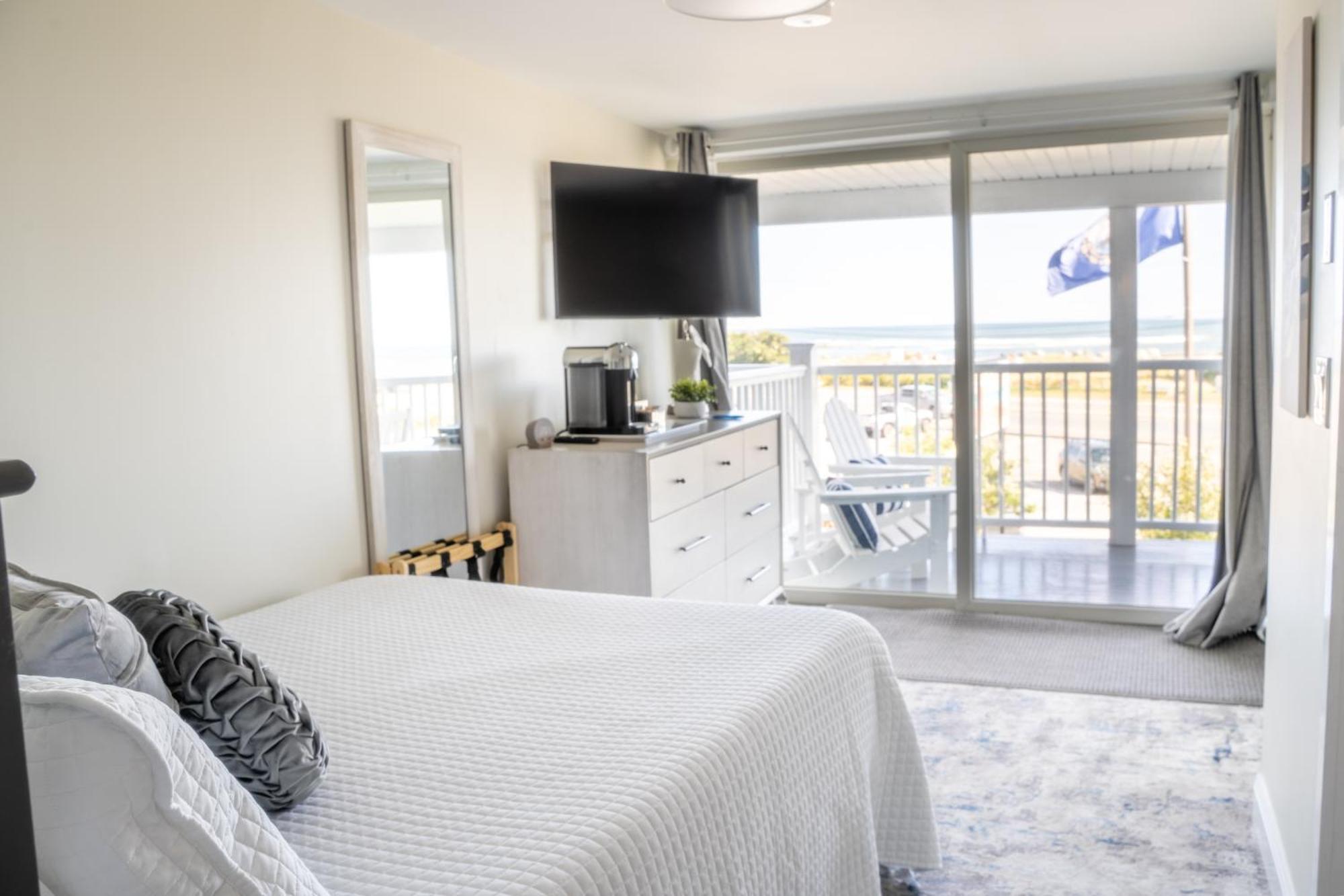 935 Ocean, A Beachside Inn Hampton Eksteriør bilde